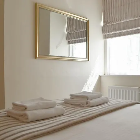 Apartament Brigham Farm *